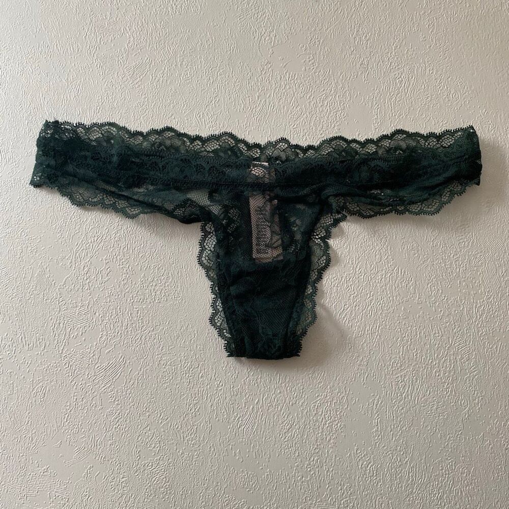Victoria’s Secret Green Lace Thong Panty S NWT Floral Sheer Lingerie
